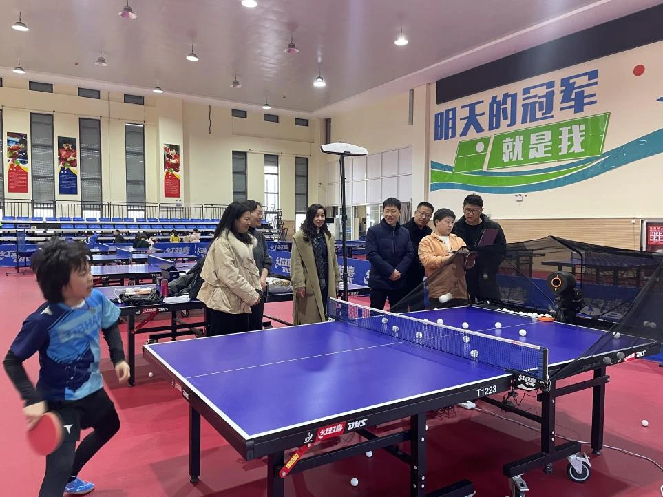 智慧乒乓进校园，看庞伯特如何改变乒乓体育教学